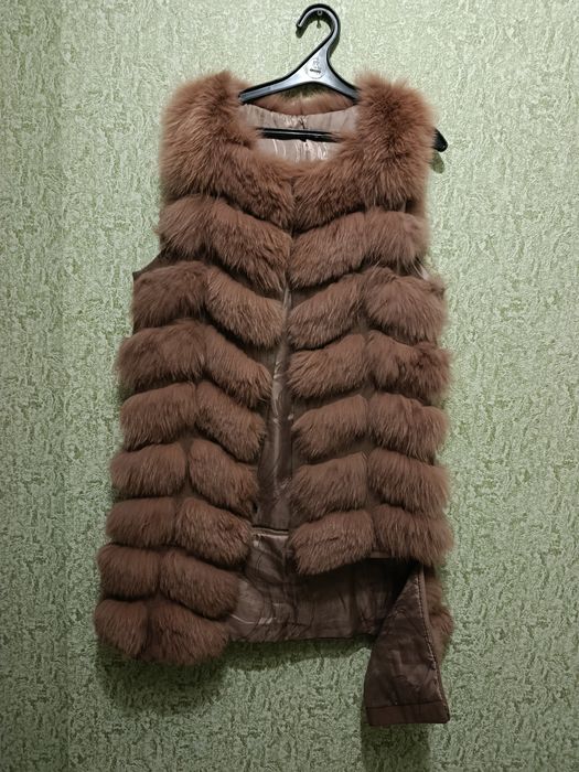 Жилетка жіноча,мехова.(ОЛХ доставкою не відправляю)