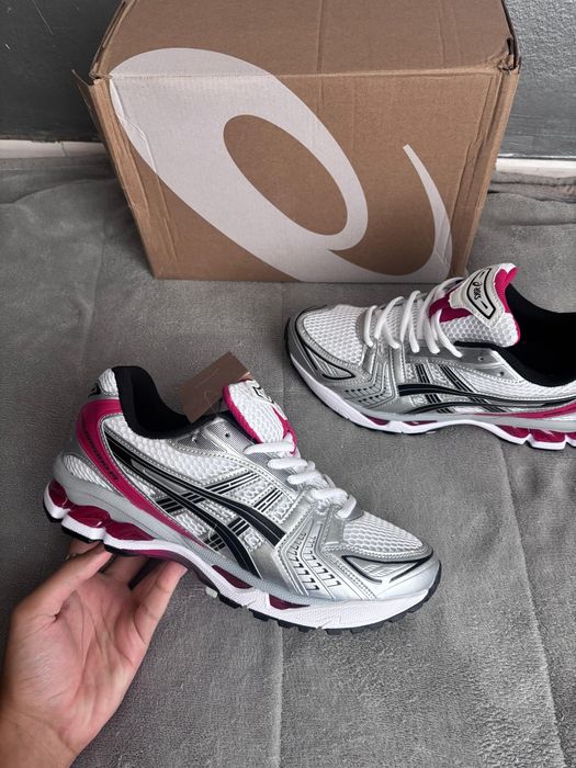 ASICS Gel-kayano 14 Red