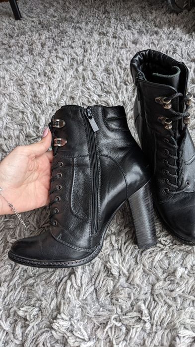 Чобітки шкіряні демісезон весна/осінь 37р