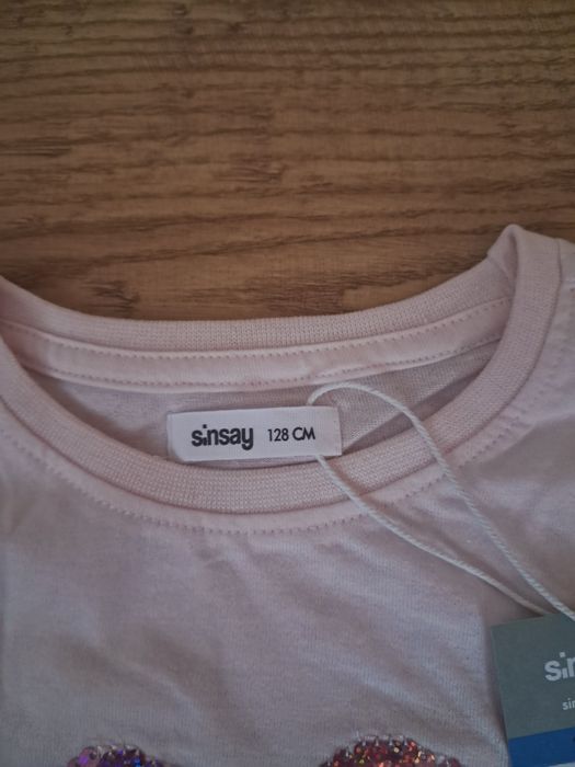 Nowa bluzeczka 128