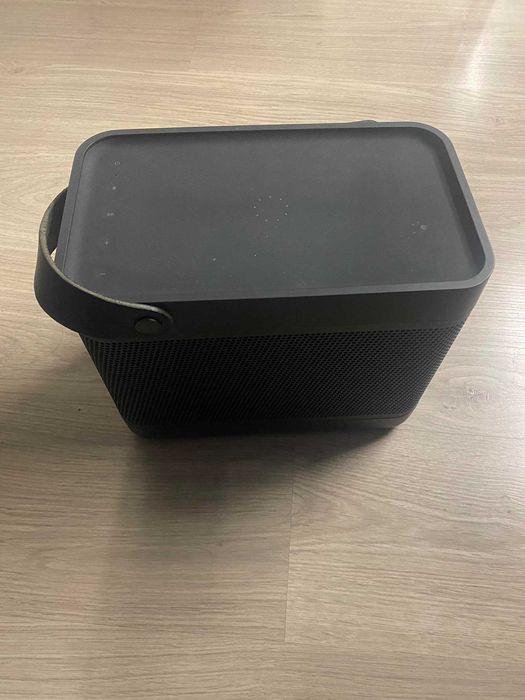 Głośnik przenośny Beolit 20 marki BANG & OLUFSEN czarny