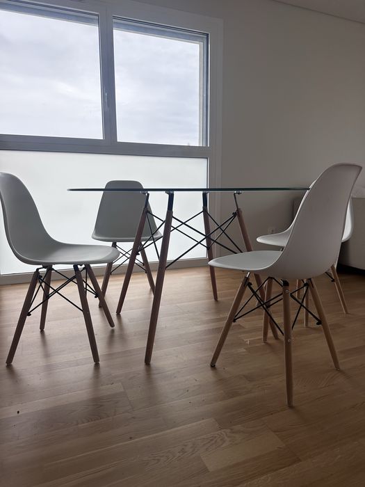 Conjunto Mesa e Cadeiras Sklum