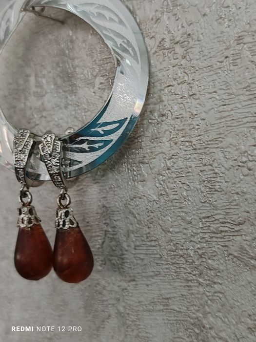 серьги янтарные  брошь малахит  подсвечн