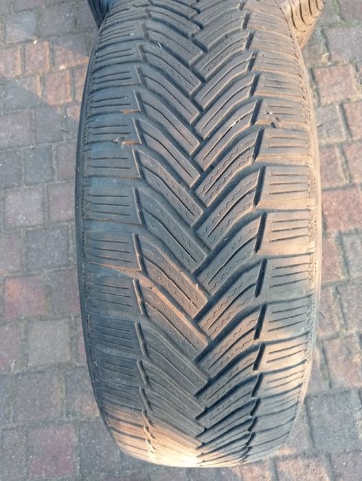 Opony zimowe 225/55r17
