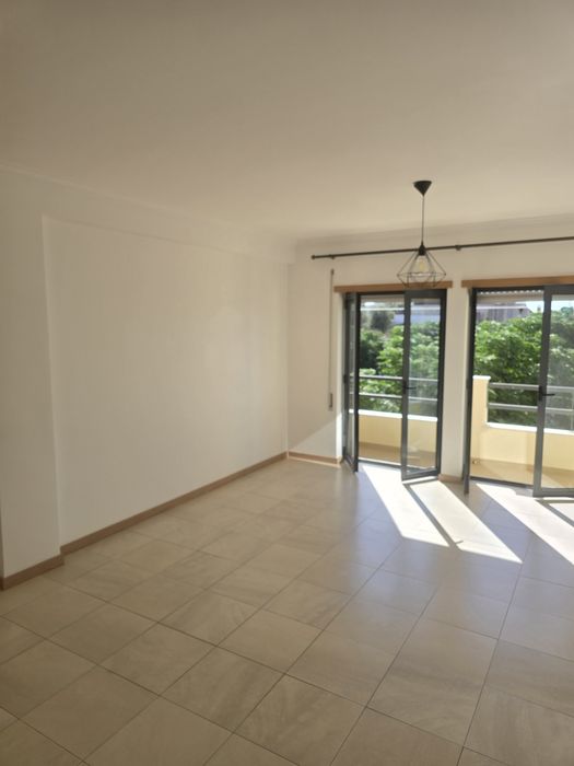 Excelente Apartamento T2 Totalmente Renovado – Alter do Chão