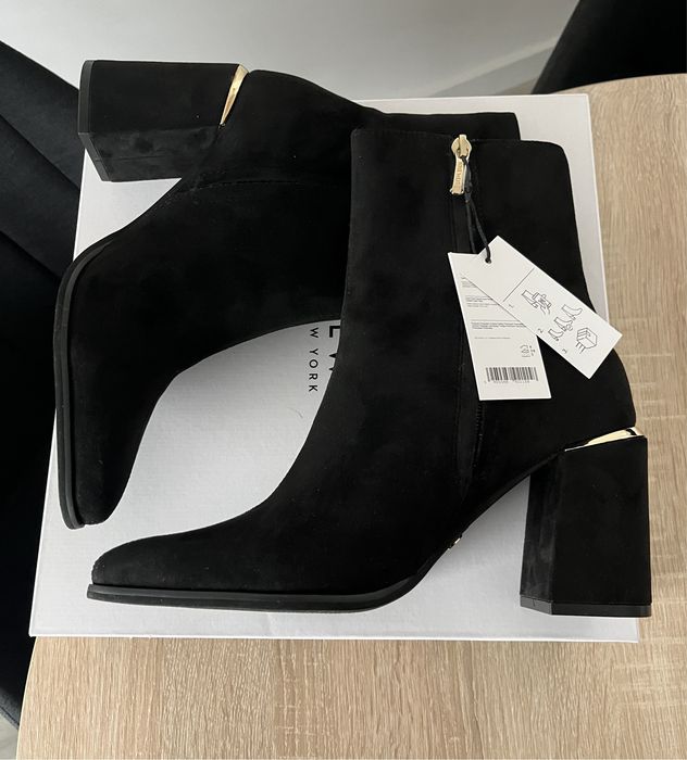 Nowe botki czarne zamszowe Nine West 40 na słubku obcas kozaki suwak