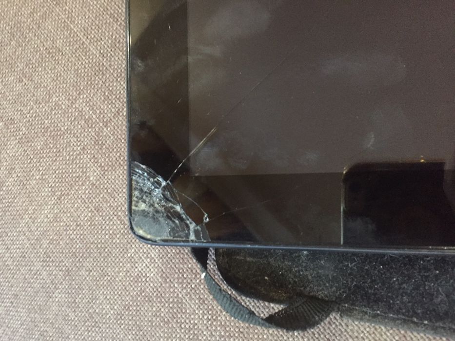 Планшет Асус me302c-L