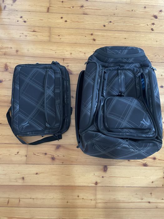 Mochila Hurley como nova!!!