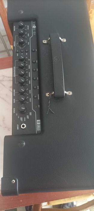 Amplificador Blackstar id Core 100 wide stereo + FS- 12 footswich