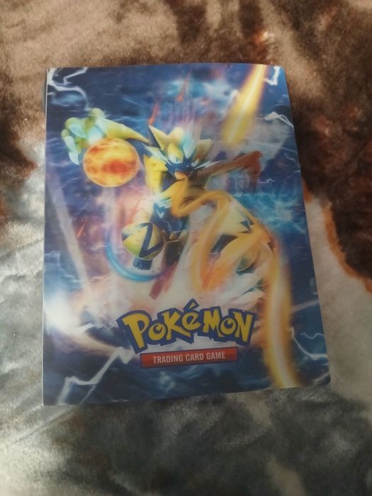 Caderneta de cartas pokemón completa