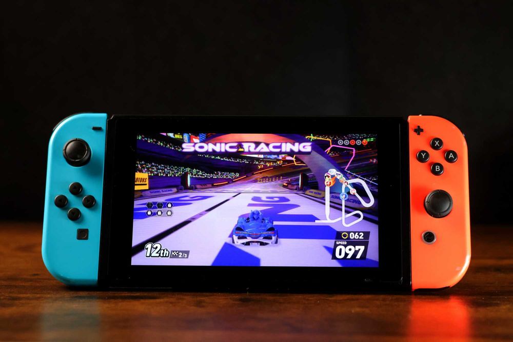 Nintendo Switch Completa + Dock e Acessórios