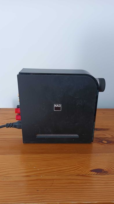 Wzmacniacz cyfrowy NAD D3020