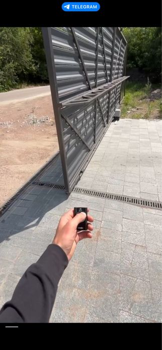 Автоматика для воріт , Секційні ворота