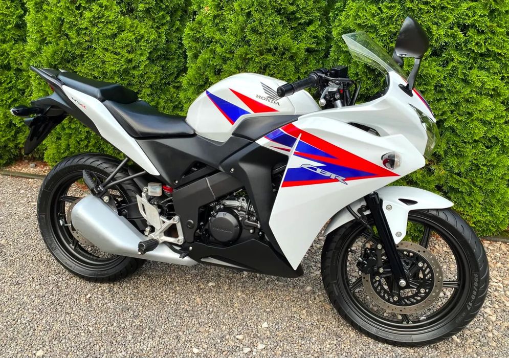 Honda CBR 125 JC50 Idealny Stan 100% Oryginał Niski Przebieg Transport kat b a1