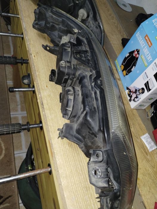 Lampy Renault laguna 2