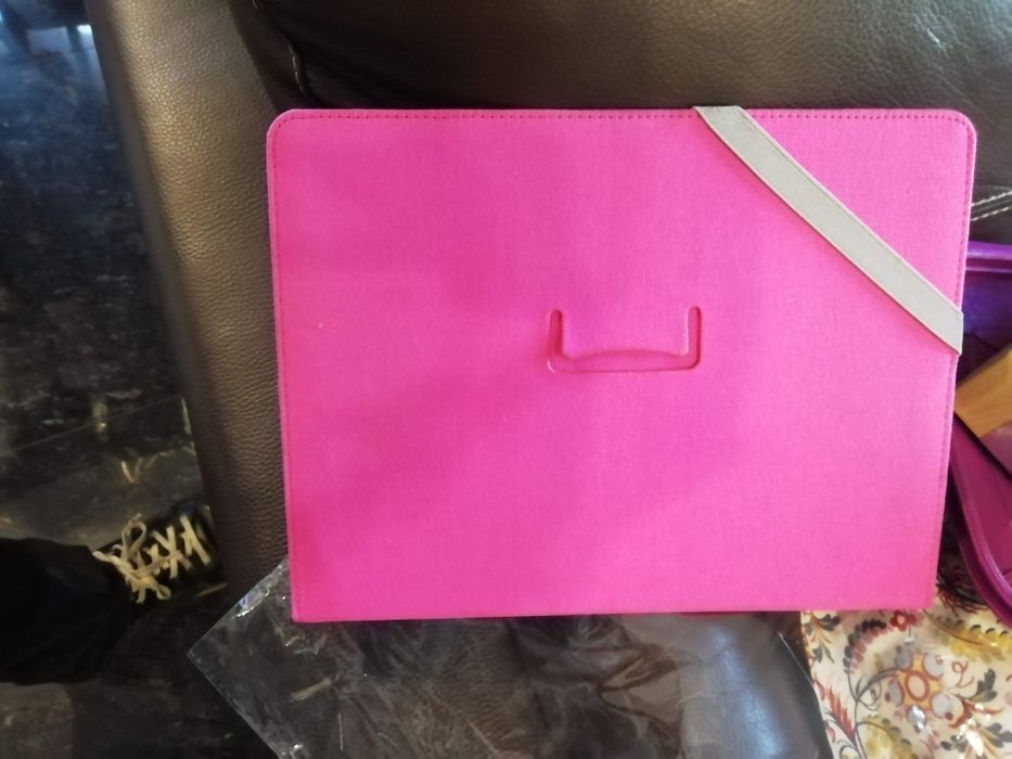 Universal 10-inch Tablet Protective Case in Good Condition, Pink64737897122691122