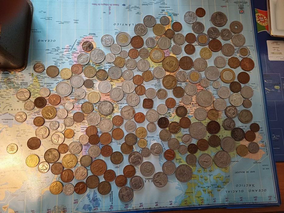 Moedas nacionais e estrangeiras