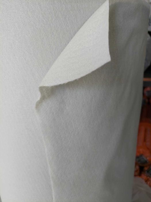 Геотекстиль 150-200гр для захисту рослин від морозів, саду, ландшафту