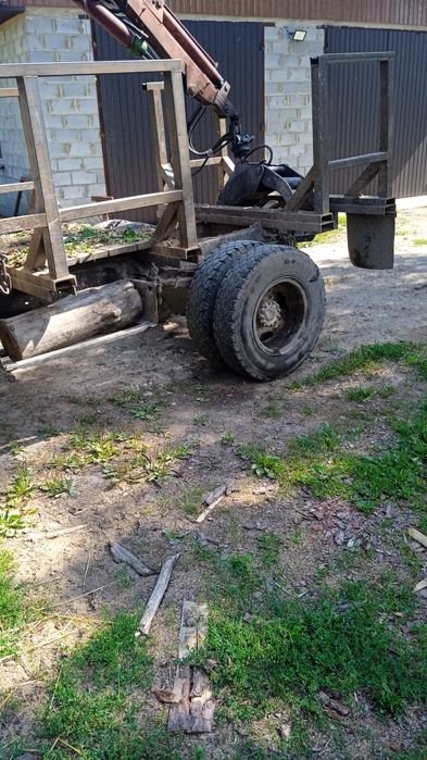 Приицеп лісовий з маніпулятором