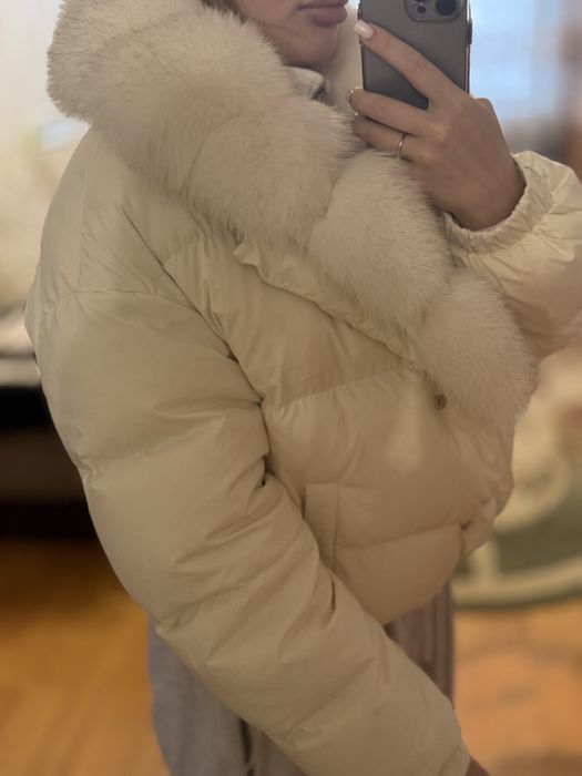 Куртка жіноча біла