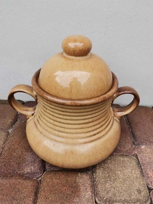 Piękny ceramiczny garnek z pokrywą, do ogrodu, wys. 30 cm