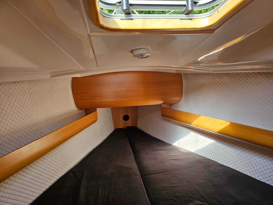 Jacht żaglowy Maxus 28  2014r