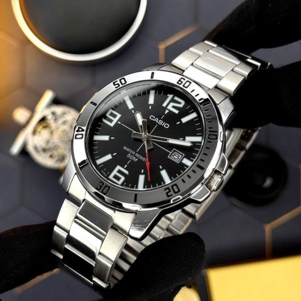 Чоловічий годинник Casio MTP-VD01D-1B (100% оригінал)
