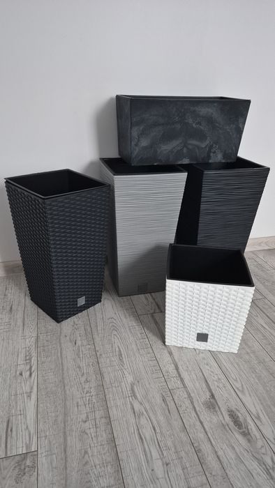 Doniczki plastikowe NOWE