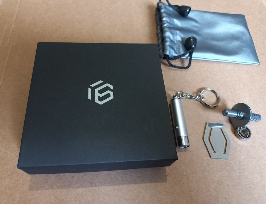 Эксклюзивный металлический спиннер для детей и взрослых+комплект