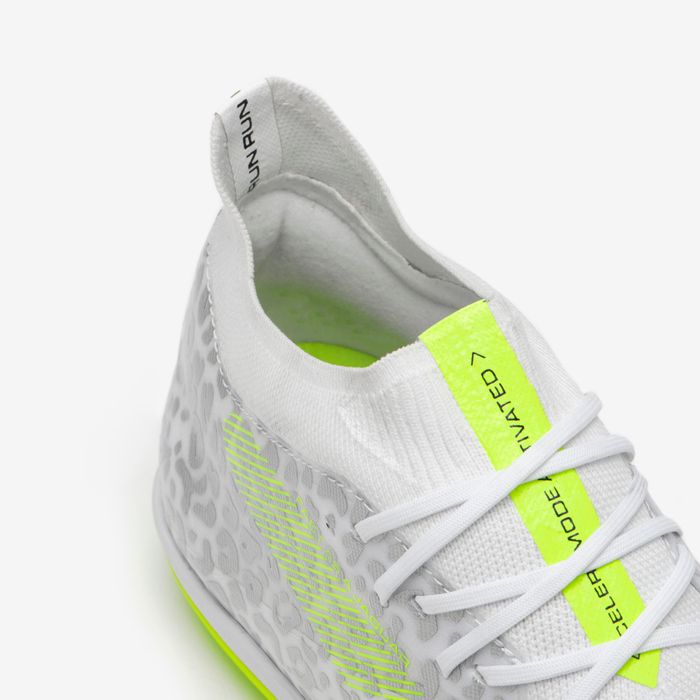 CHUTEIRAS DE FUTEBOL ADULTO PISO DURO CLR JAGUAR BOOST TURF TF