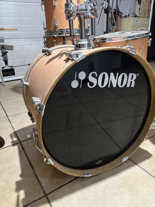 Bateria Sonor 1007 cor de madeira