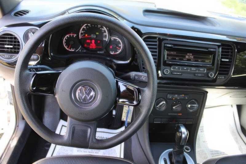 2015 Volkswagen Beetle 1.8T Classic PZEV