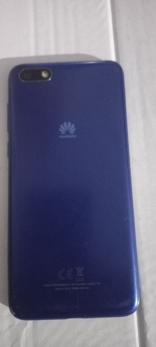 Продаю телефон HUAWEI Y5