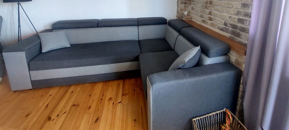 Szary narożnik z funkcją spania – bardzo dobry stan