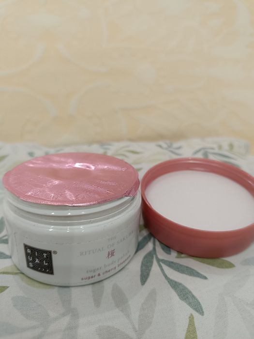 Sugar body polish the ritual of Sakura (selado)