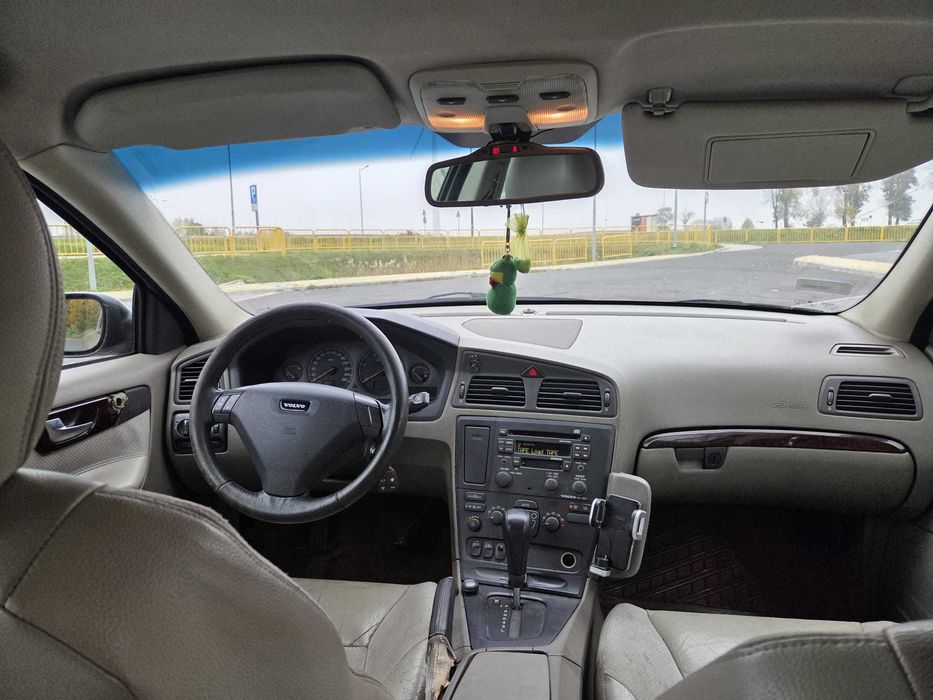 Volvo S60 2.4D D5 automat 2002