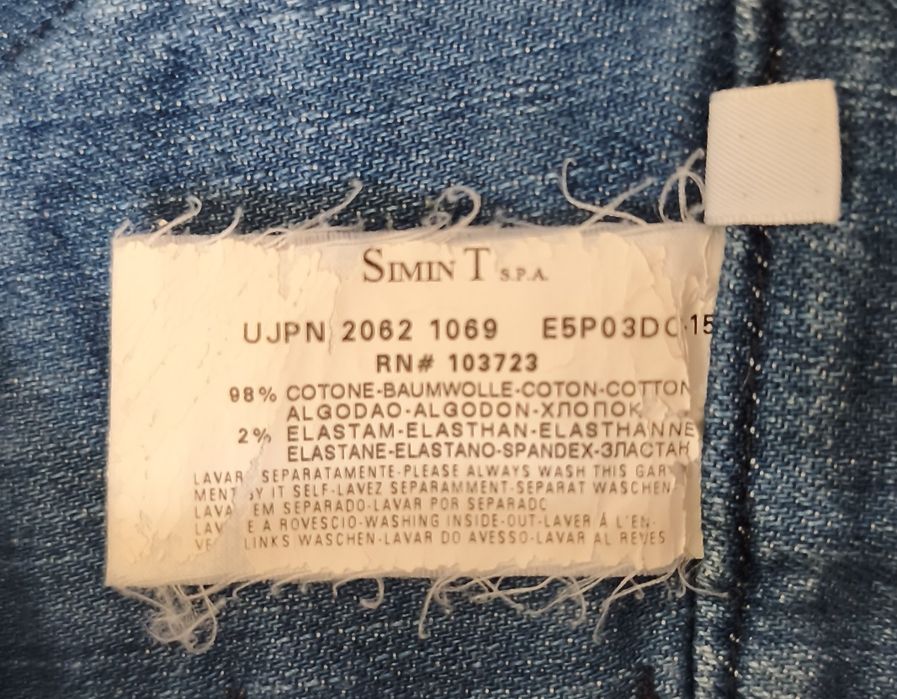 Dżinsy Armani Jeans Made in Italy Rozmiar 30 | Przetarcia / Wycierusy