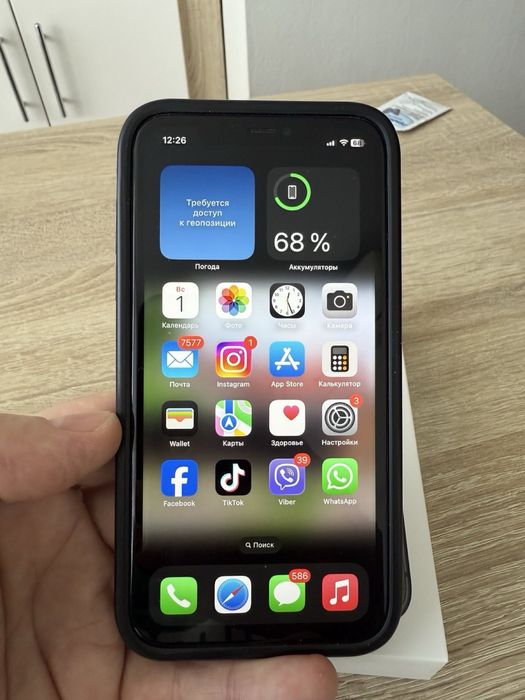 Продам айфон 11, ідеальний, без ремонтів