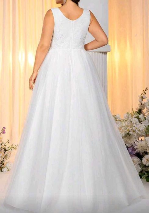 Vestido noiva branco NOVO em renda, cetim e tule - número 46