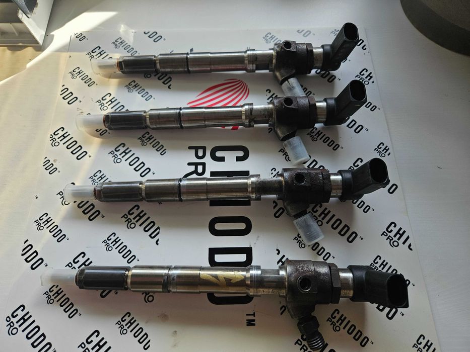 Wtryski wtryskiwacze vw caddy 1.6 Tdi  03L130277B