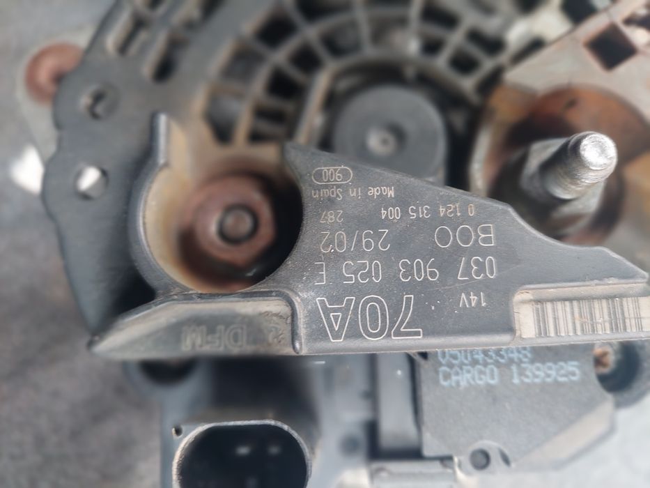 Генератор VW Golf IV Bora Skoda Audi