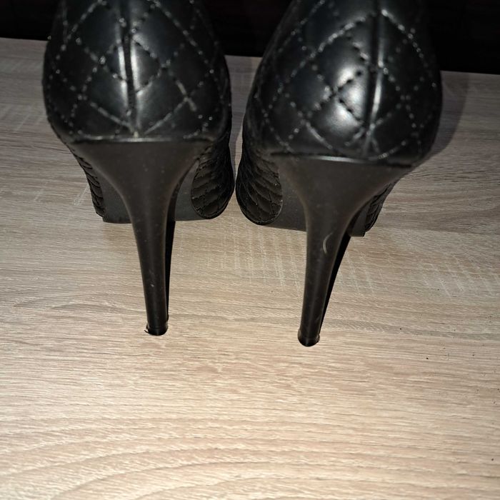 Czarne eleganckie pantofle, czółenka, szpilki rozm. 38