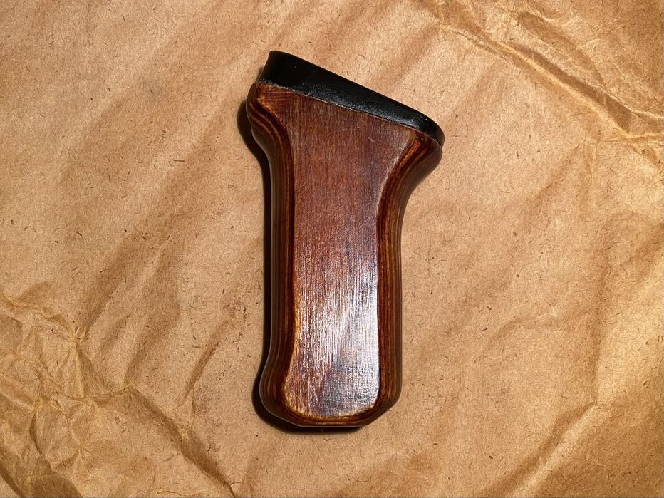 Деревʼяне пістолетне руківʼя для АКМ, АК47, РПК