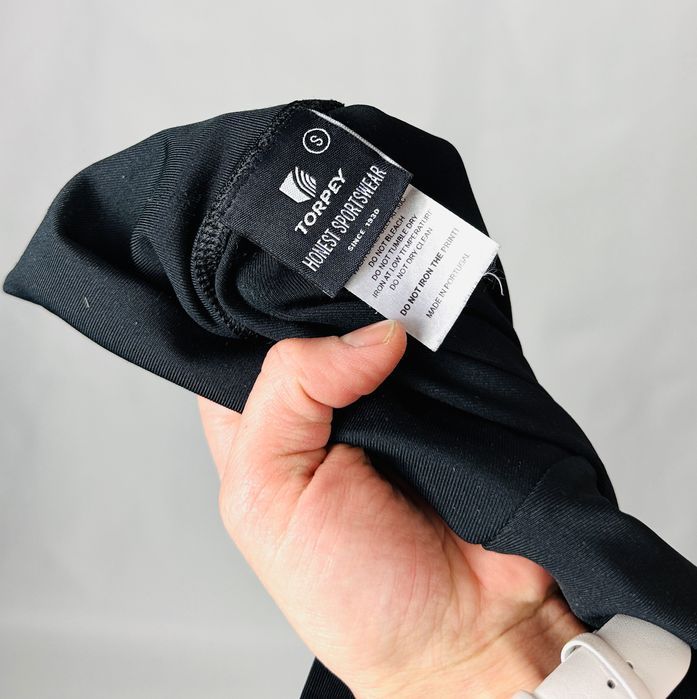 Czarne klasyczne legginsy z wysokim stanem S 36