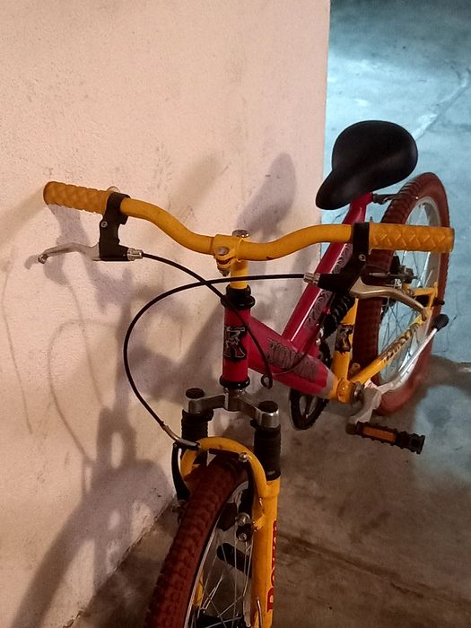 Bicicleta usada, para jovem, bom estado