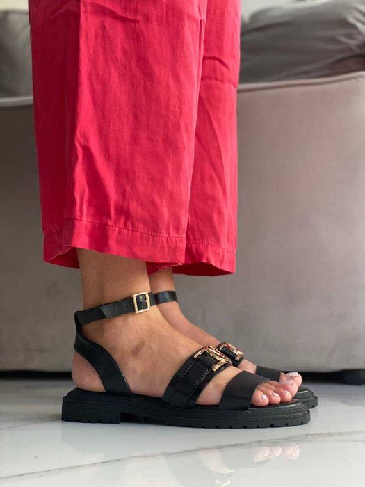 Сандалі Louis Vuitton Black босоніжки