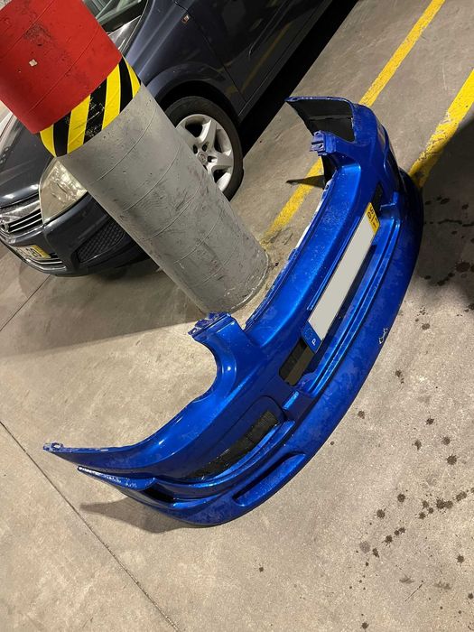 Parachoques Frente Subaru WRX STI com saia