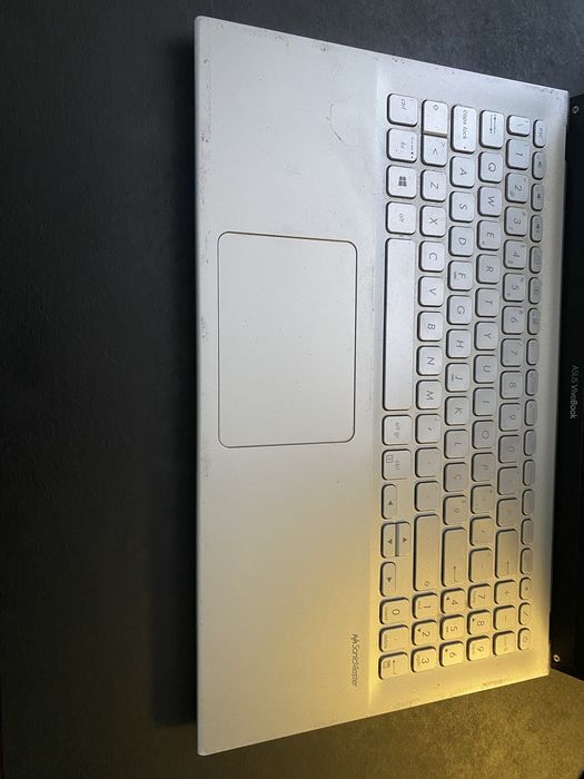 ASUS VivoBook X512DA – Ryzen 5 / 8GB RAM / SSD 256GB – Bom Estado