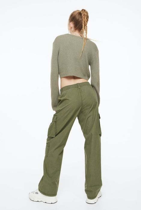 Calças cargo H&M em lona verde tropa - como novas