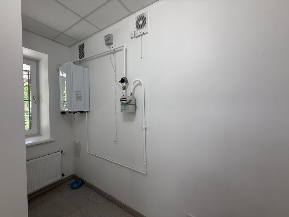 Комерційне приміщення на Куліша 66 кв м